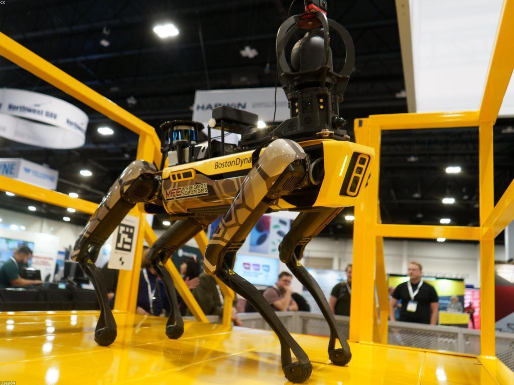 សារៈសំខាន់នៃការប្រកួតមិត្តភាពក្នុងការអភិវឌ្ឍន៍បណ្តាញសង្គម