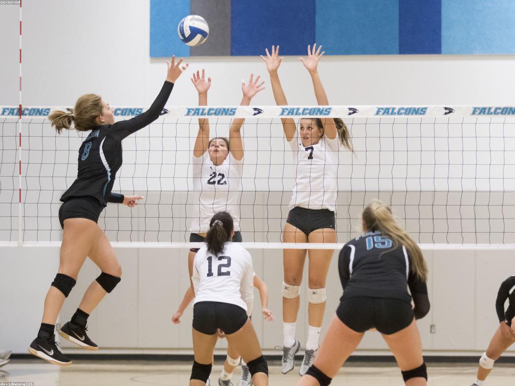 សារៈសំខាន់នៃការប្រកួតមិត្តភាពក្នុងការអភិវឌ្ឍន៍បណ្តាញសង្គម