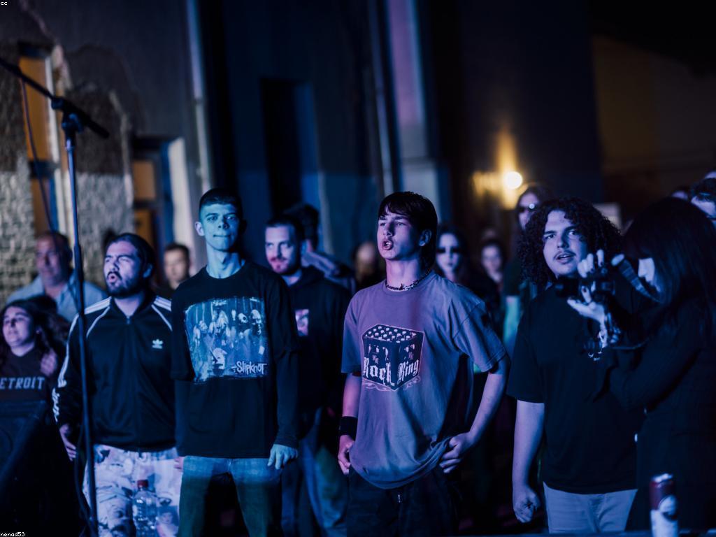 សារៈសំខាន់នៃការប្រកួតមិត្តភាពក្នុងការអភិវឌ្ឍន៍បណ្តាញសង្គម